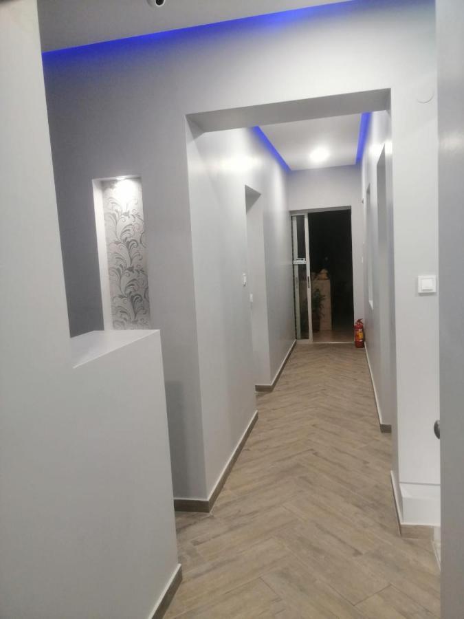 Little Hause Hotel Psakoudia Exterior foto